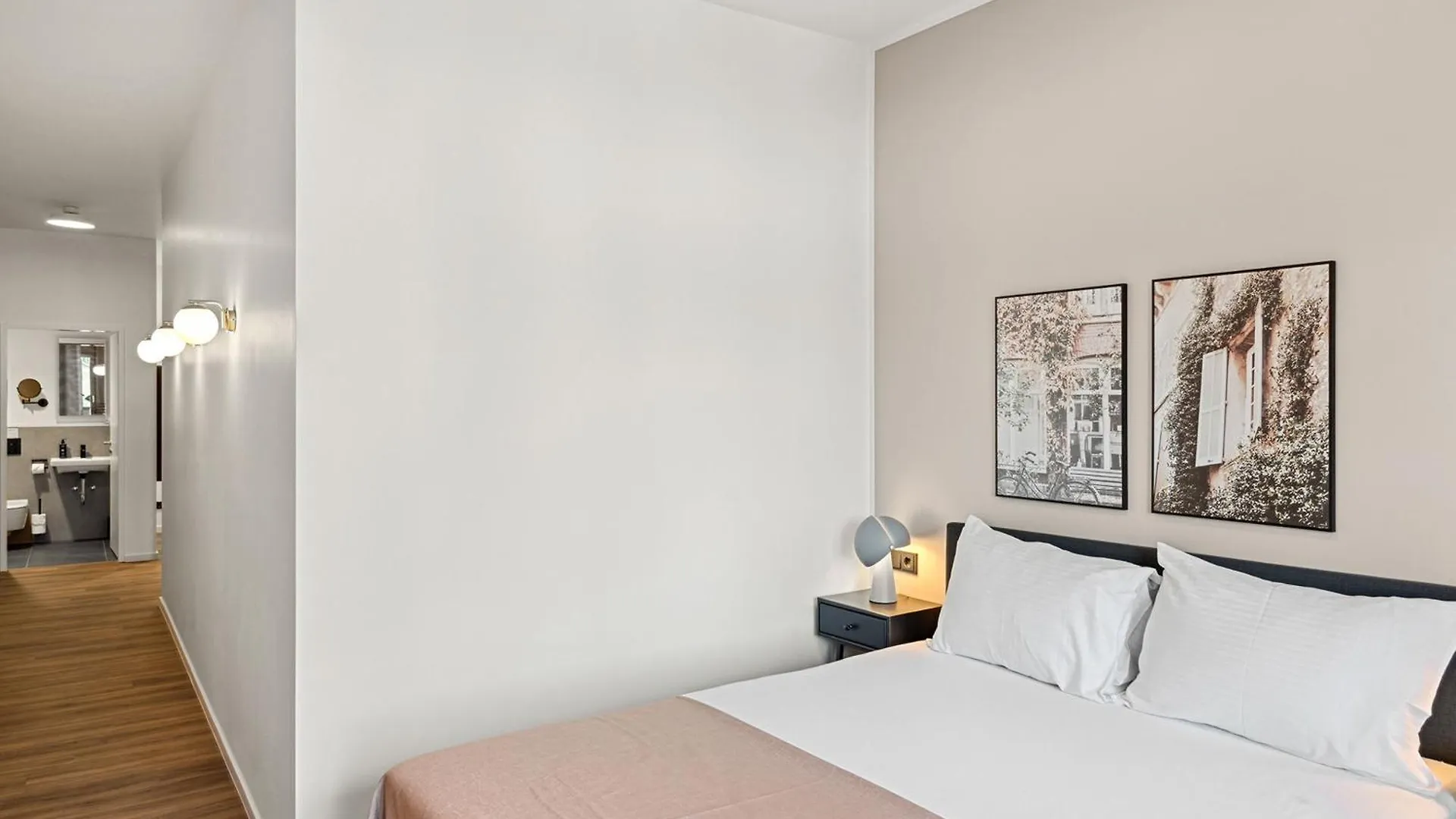 Limehome Memmingen Maximilianstrasse 0*,  Alemania